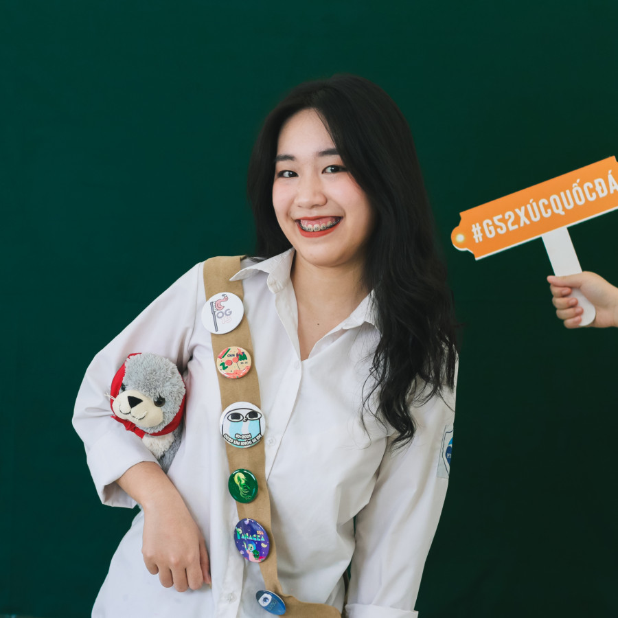TRƯƠNG THẢO LY      Bằng C1 DSD